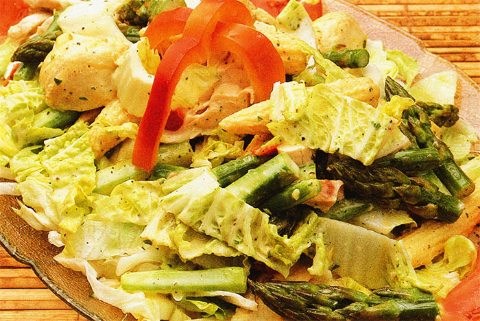 Salade de légumes et poulet